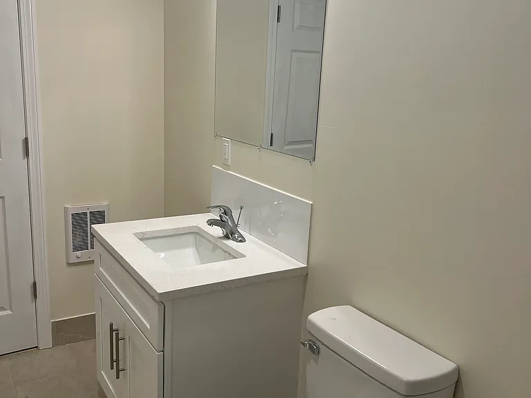 156 Washington Ter #2 — Photo 10