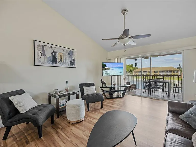 2050 W Crown Pointe Blvd #C-214 — Photo 6