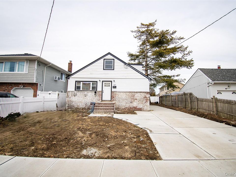 1st image of 937 Hastings Street