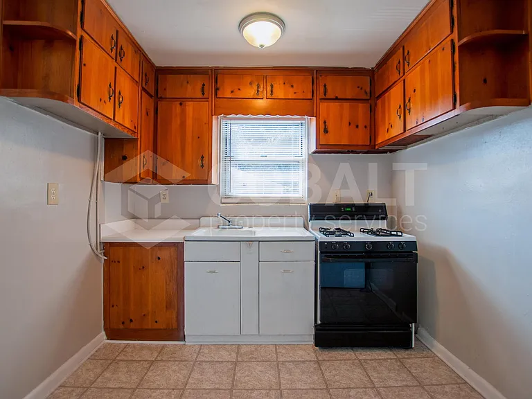 954 Saint Charles Ave NE #7 — Photo 6