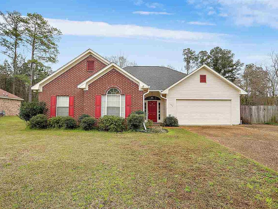 1st image of 1030 Riverchase North Dr