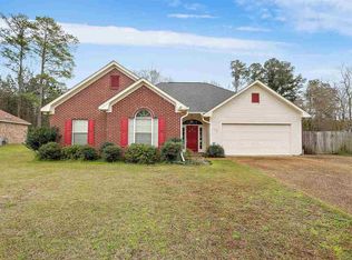 1030 Riverchase North Dr, Brandon, MS 39047