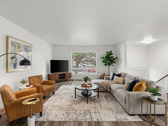 4th image of 1011 Adolphus St