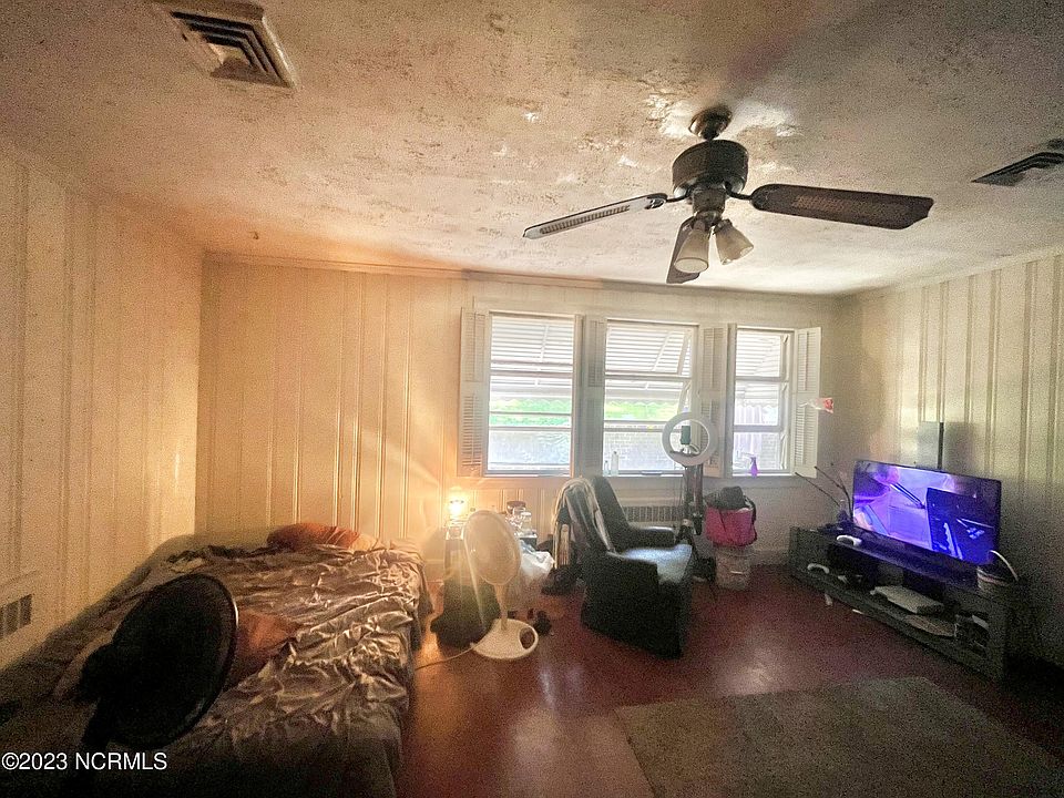 2nd image of 107 Emma Webb Drive