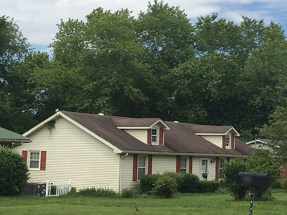 3rd image of 214 Barry Ave