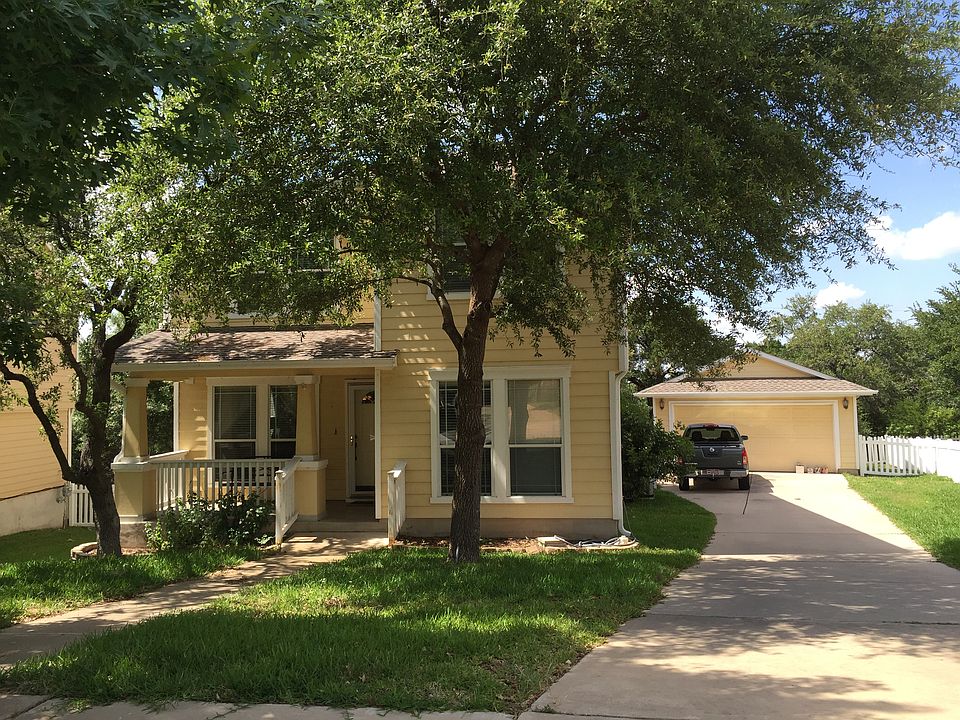 1st image of 915 Peyton Pl