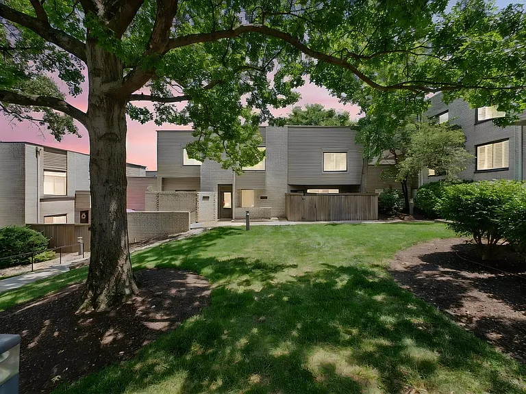 2332 Dana Ave — Photo 1
