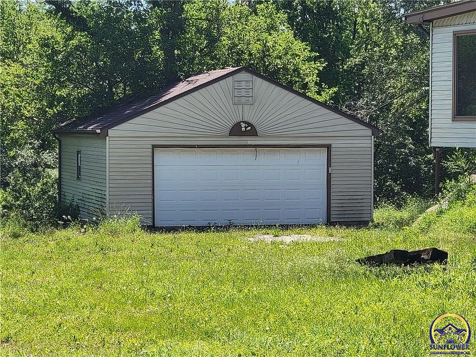 22720 Melody Ln, Vassar, KS 66543 Zillow