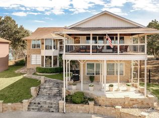 1464 Lakeside Dr W, Canyon Lake, TX 78133
