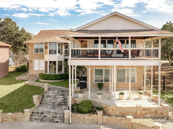 1464 Lakeside Dr W, Canyon Lake, TX 78133