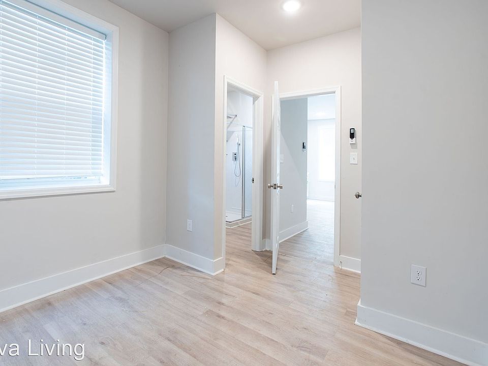 1st image of 2724 N Croskey St Floor 1