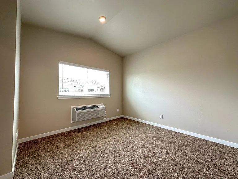 Autumn Woods Apartments — Photo 47