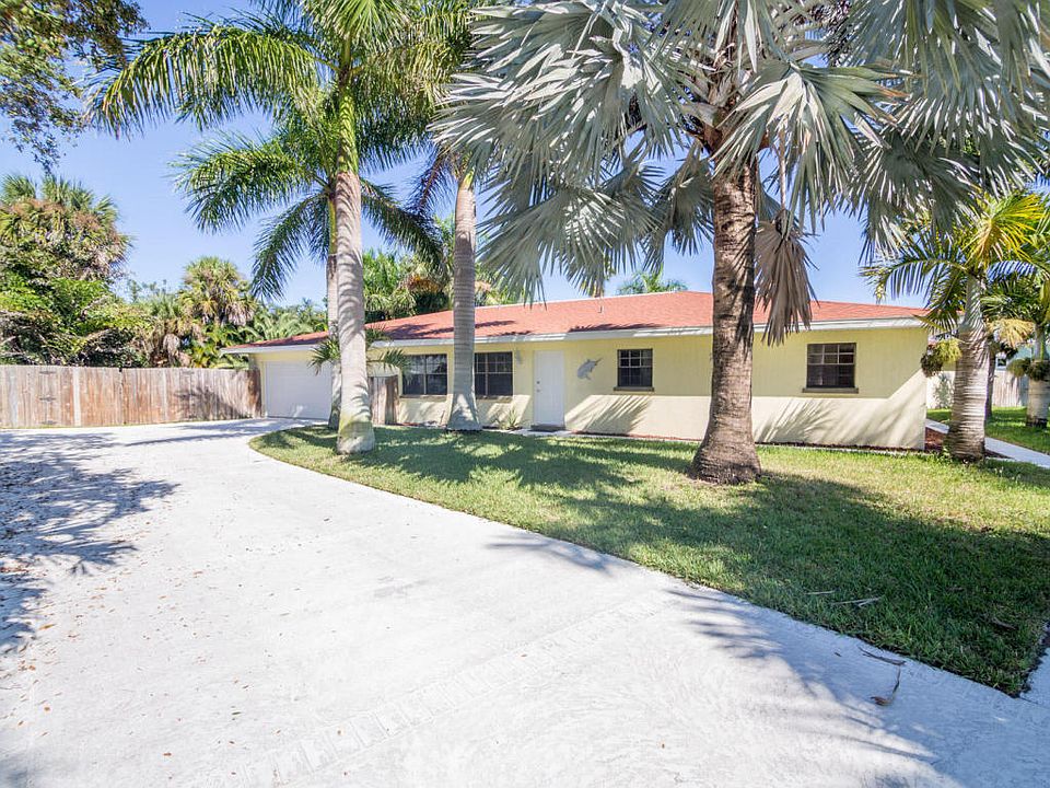 1st image of 316 1st Ave