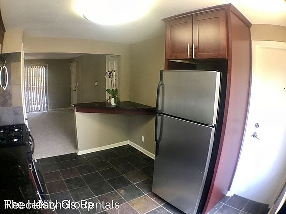 3rd image of 4533 Holly St #1A
