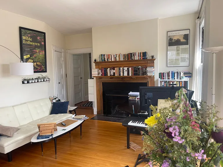 392 Harvard St #2 — Photo 3