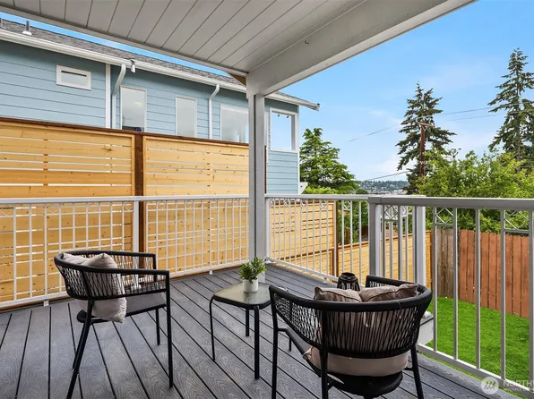 347 NW 52nd Street, Seattle, WA 98107