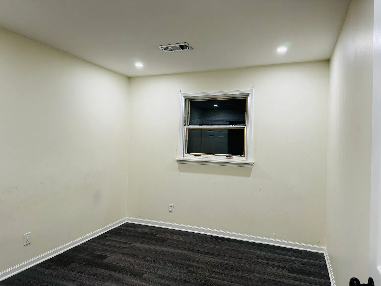 625 N Elmwood Dr — Photo 3