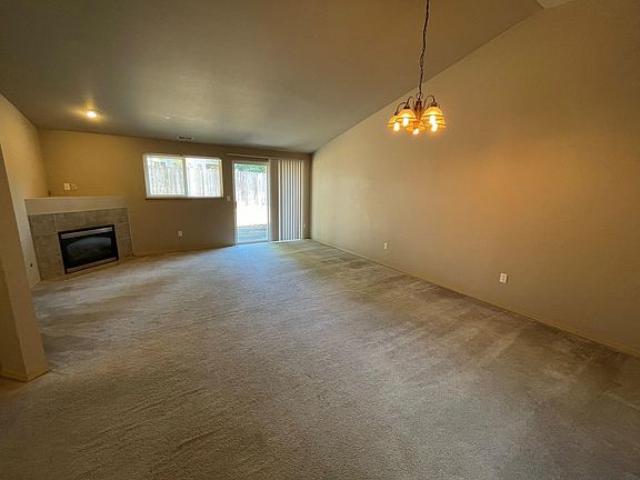 3rd image of 12124 117th Avenue Ct E