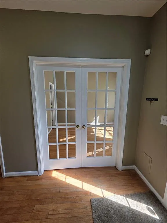4 bed, 3.0 bath, 1528 sqft, $1,850 — Photo 4