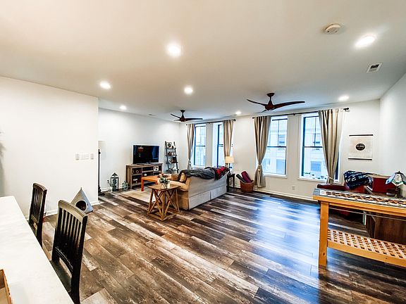 5th image of 5533 6th Ave #1