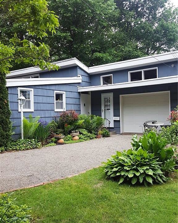 1st image of 233 Woodland Dr