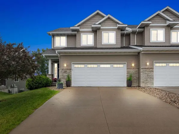 1225 Daisy Cir, North Liberty, IA 52317