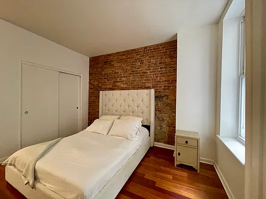 Rented by Building Equity Real Estate LLC | media 4
