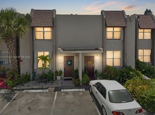 14241 Memorial Hwy #9F, Miami, FL 33161