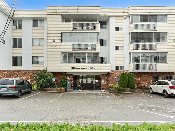 3rd image of 32070 Peardonville Rd #203