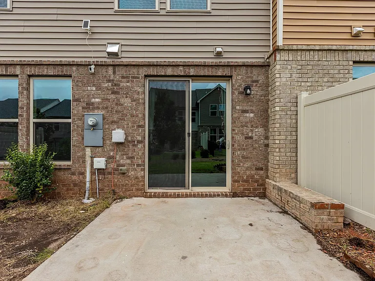 814 Rymark Ct — Photo 34