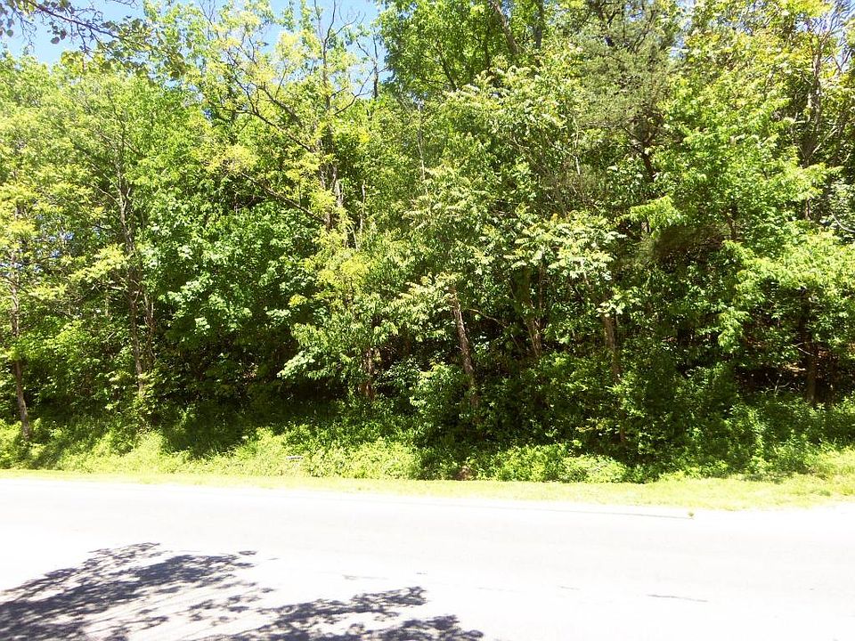 1st image of 700 Thompson Memorial Dr