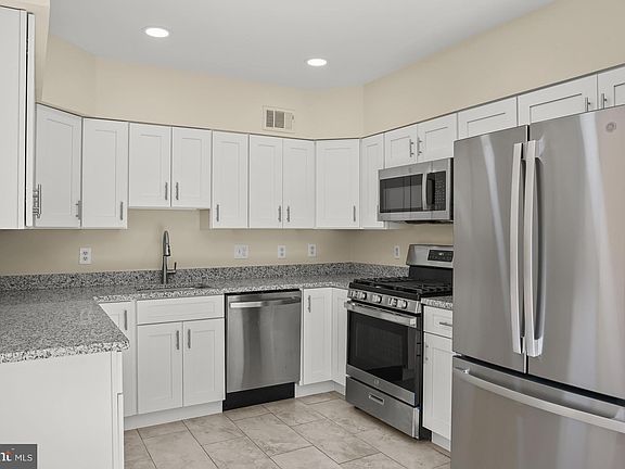 5th image of 6259 Dubin Dr