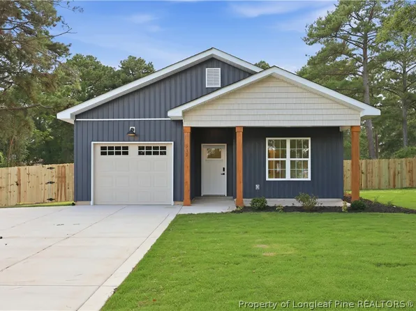 312 Scurlock Ct, Raeford, NC 28376