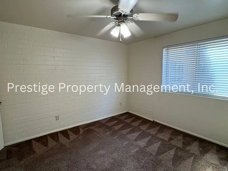2525 N Alvernon Way #B4 — Photo 18