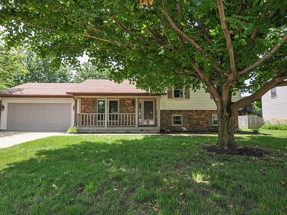 2nd image of 4310 Mayflower Dr
