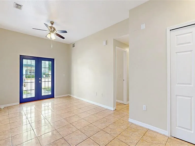 206 Majors Ln #D — Photo 13