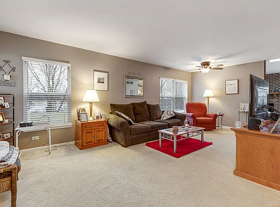 4th image of 4430 Larkspur Ln #0