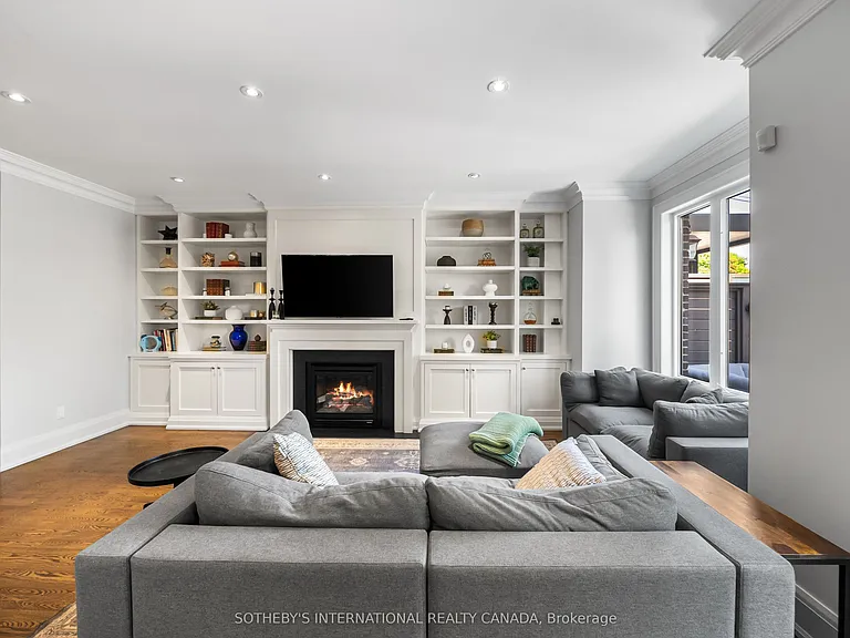 200 Donlea Dr — Photo 15