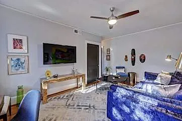 518 Lamar Ave — Photo 43