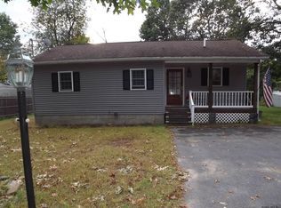 31 Sunset Ave, Queensbury, NY 12804