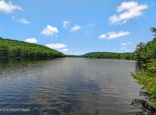 675 Beaupland Rd, Bear Creek Tw, PA 18602