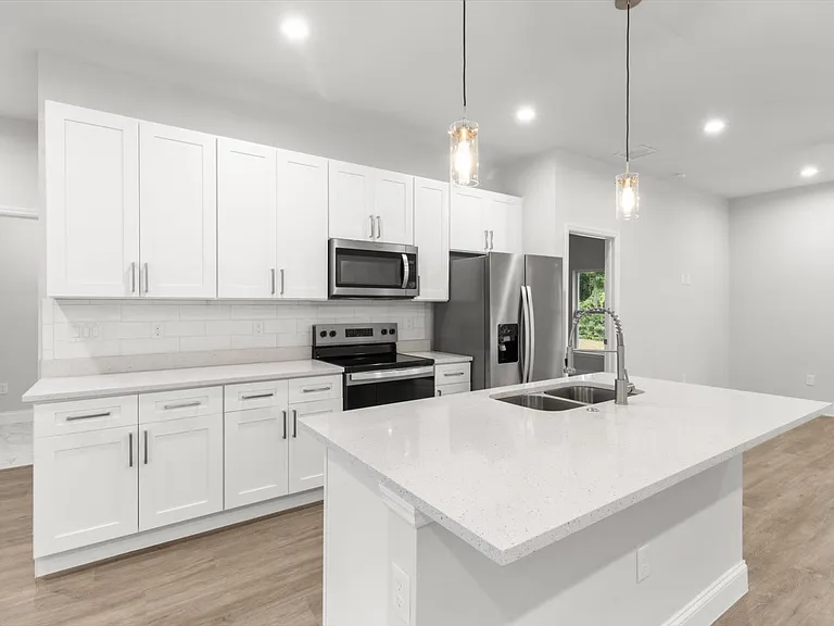 2021 W Alhambra Dr — Photo 12