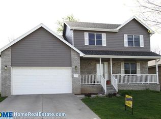 5720 NW 11th St, Lincoln, NE 68521