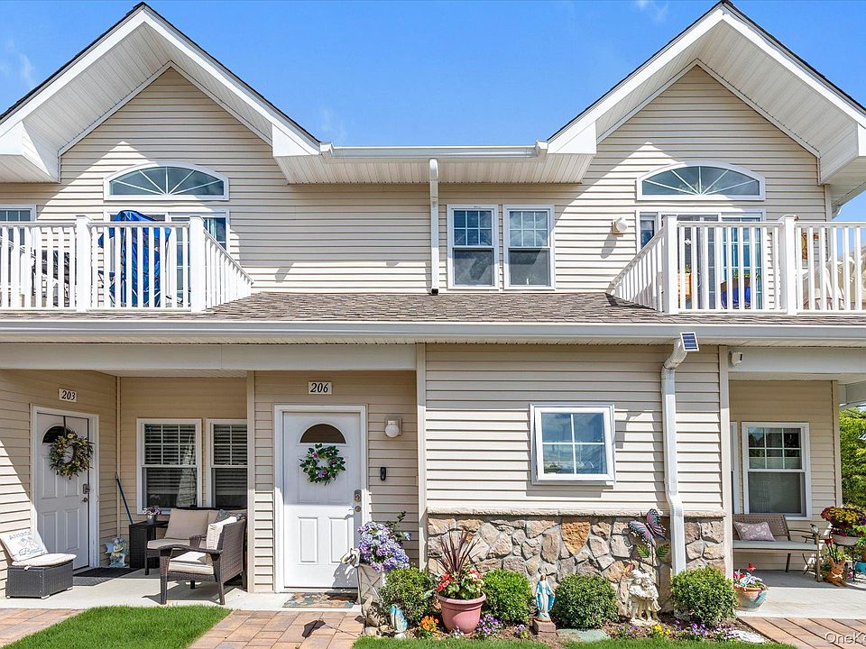 1st image of 206 Anchor Court