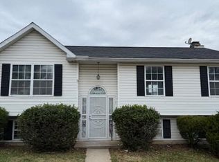 8 Rocky Ln, Baltimore, MD 21208