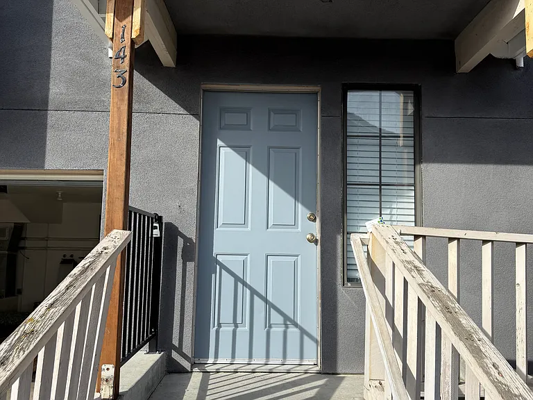 3155 Niagra St #143 — Photo 1