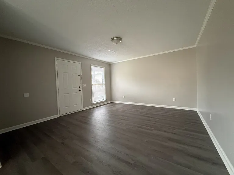 4414 Bonnell Dr NW #B — Photo 3