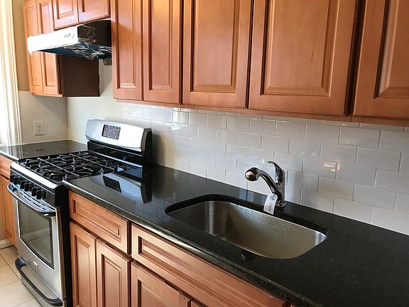 4th image of 6235 Walker St