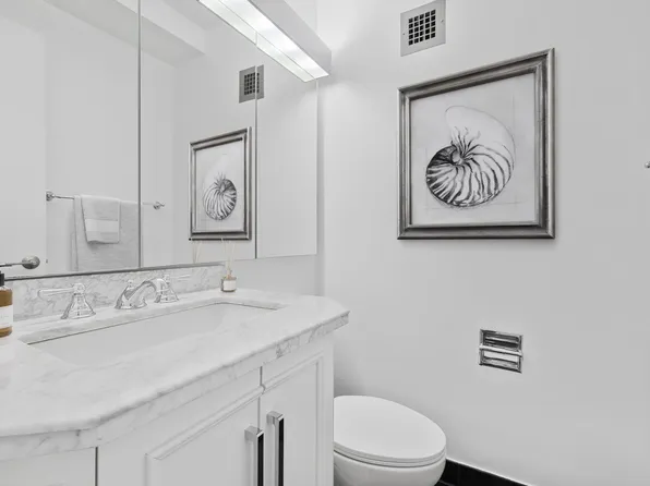 265 East 66th Street image 14 of 16