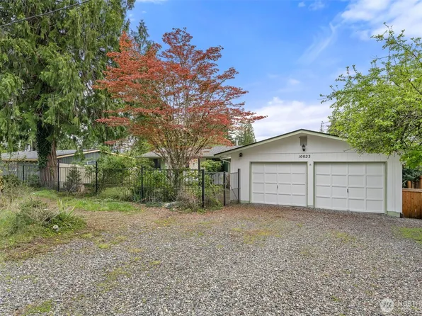 10023 Whitecap Drive NW, Olympia, WA 98502